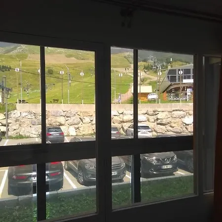 Apartment Pied Des Pistes Avec Balcon & Vue 6 Personnes *